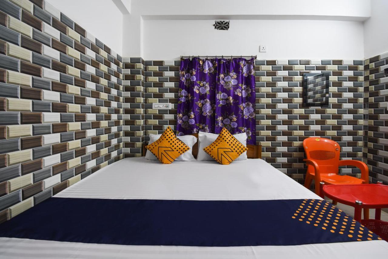 Oyo 73902 Vyttila Residency 호텔 Kochi 외부 사진