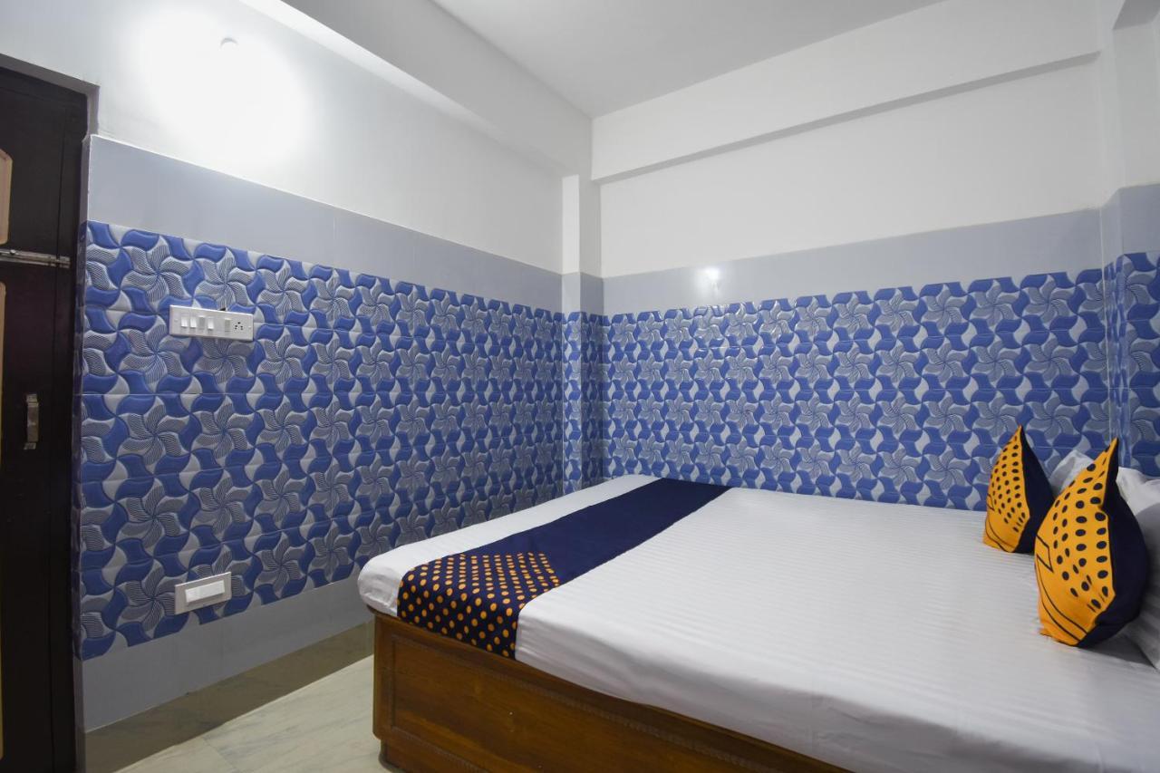 Oyo 73902 Vyttila Residency 호텔 Kochi 외부 사진