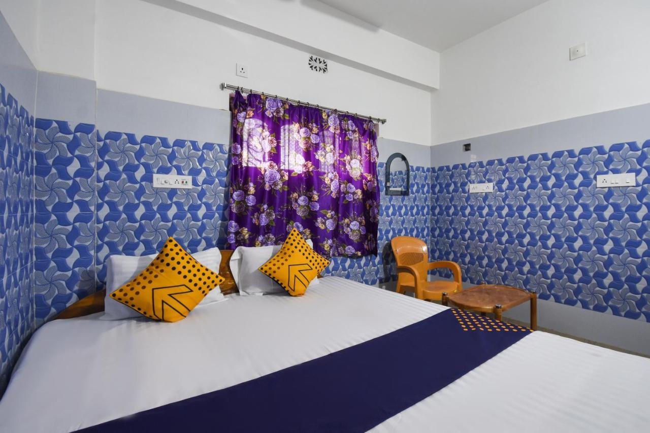 Oyo 73902 Vyttila Residency 호텔 Kochi 외부 사진
