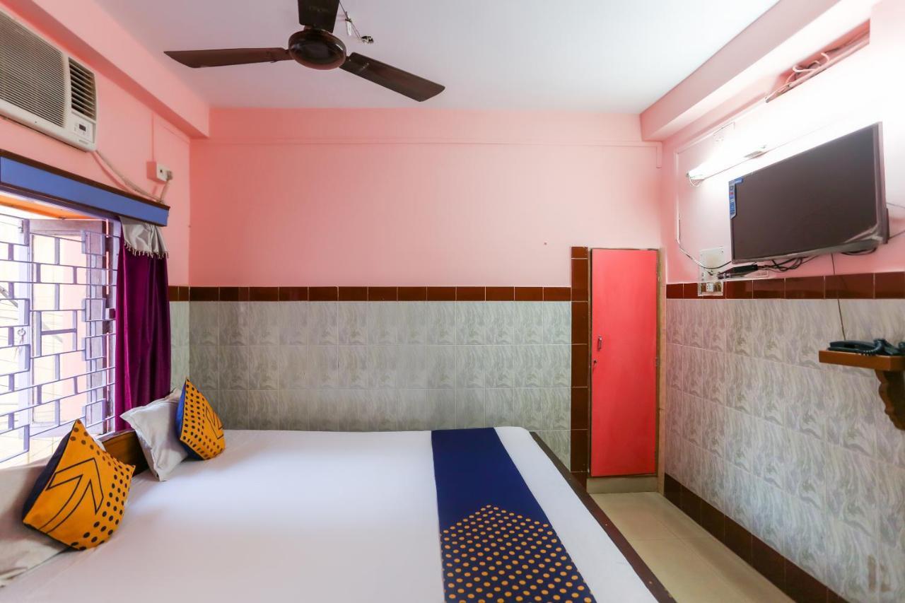 Oyo 73902 Vyttila Residency 호텔 Kochi 외부 사진